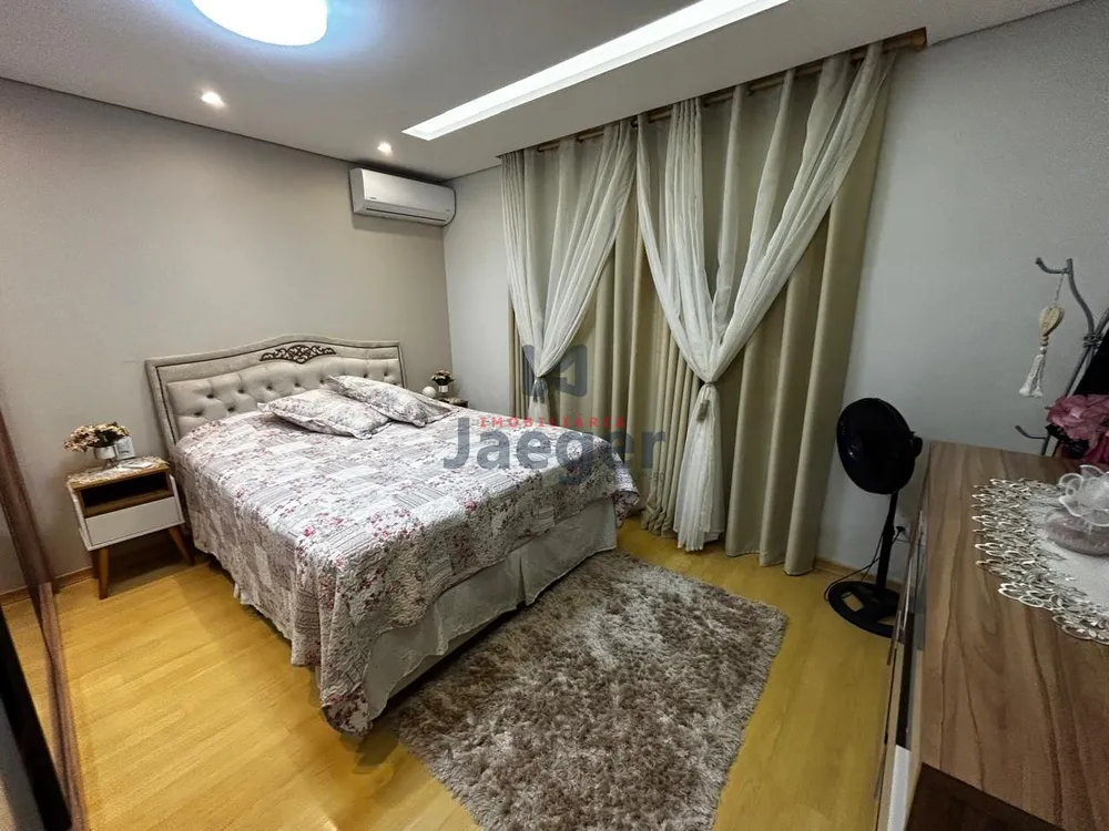 Casa, 4 quartos, 250 m² - Foto 8