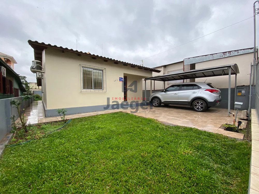 Casa à venda com 3 quartos, 119m² - Foto 1