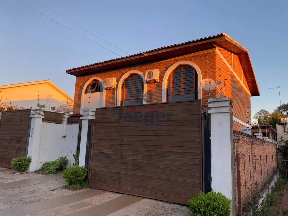 Casa, 3 quartos, 312 m² - Foto 1