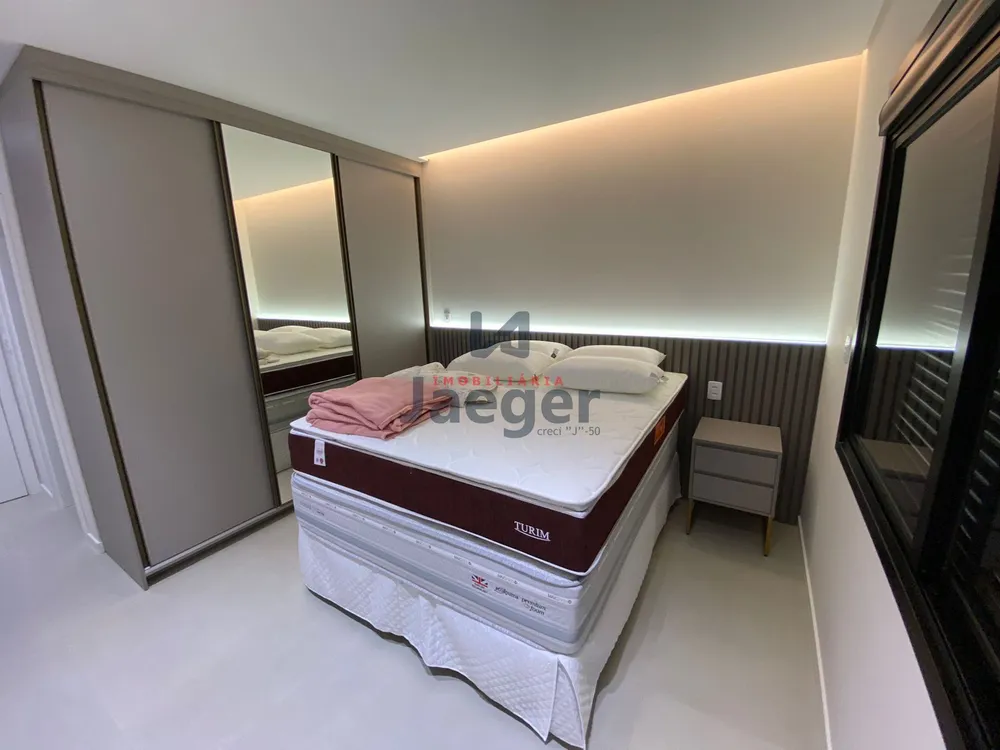 Casa, 3 quartos, 261 m² - Foto 3