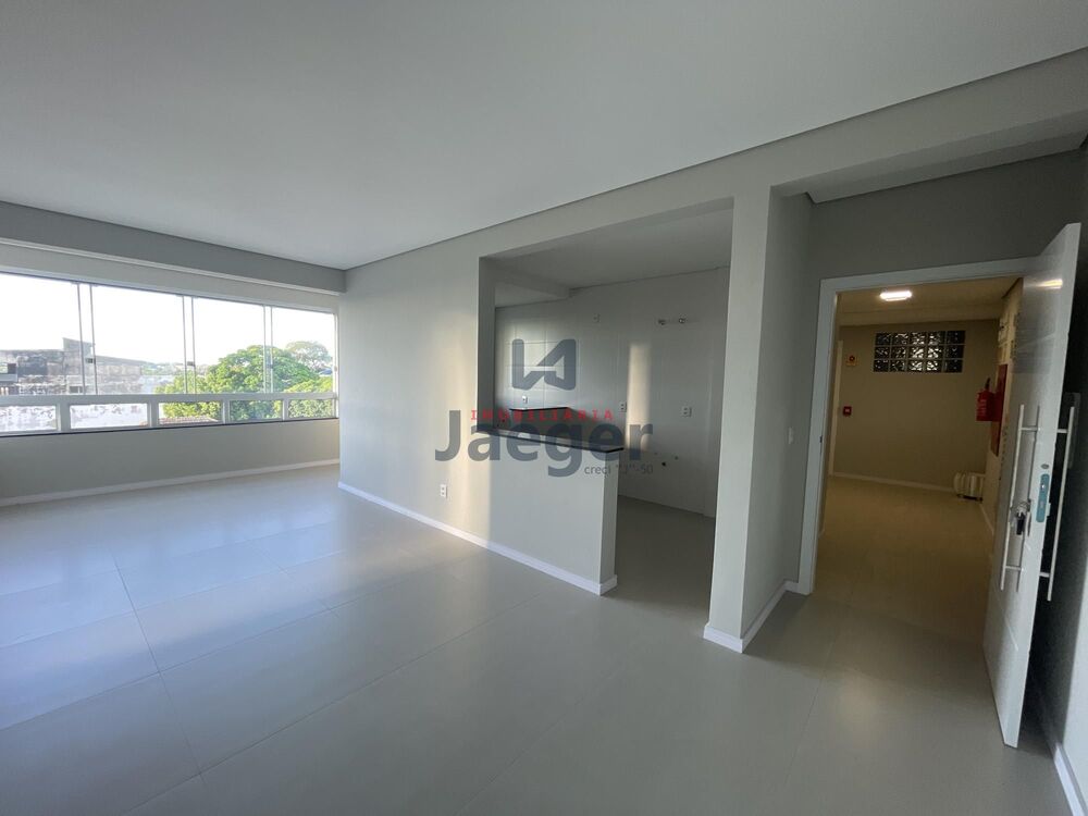 Apartamento à venda com 2 quartos, 77m² - Foto 5