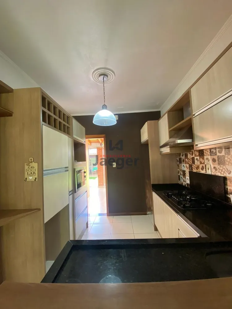 Casa, 3 quartos, 136 m² - Foto 2