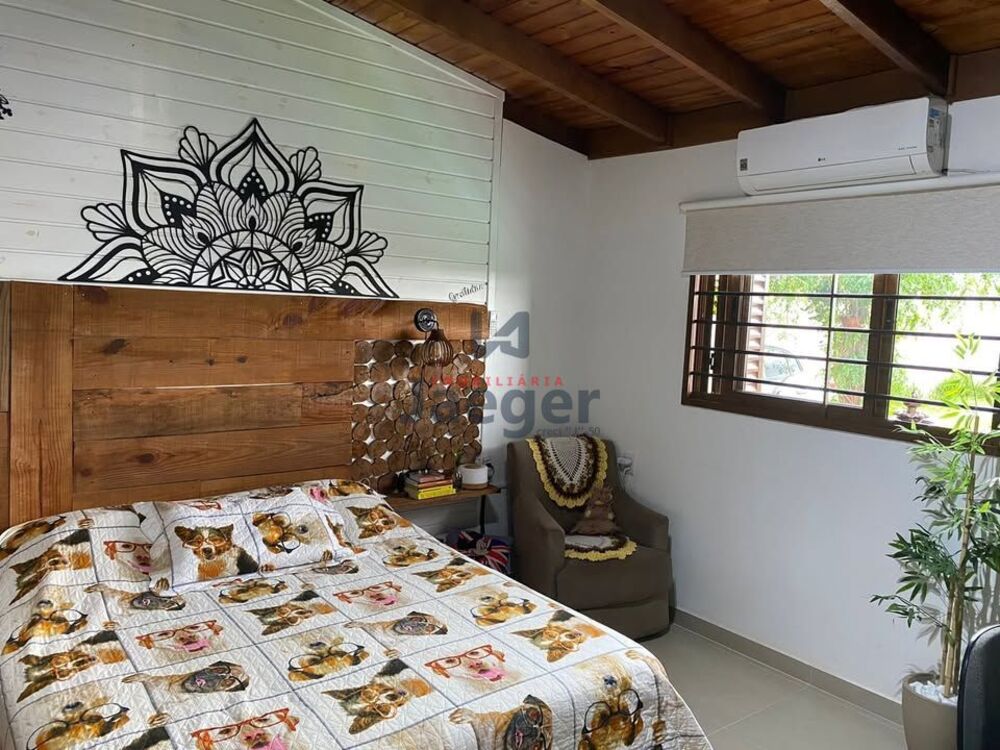 Casa à venda com 2 quartos, 69m² - Foto 10