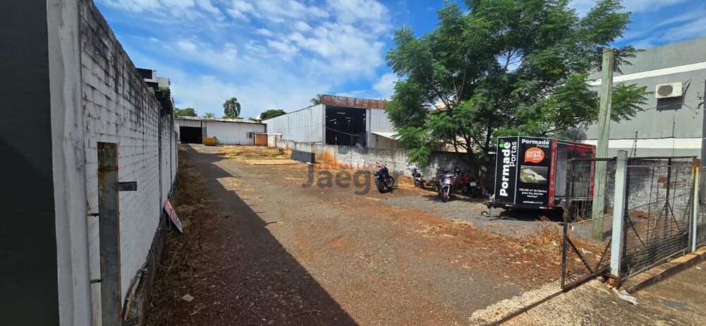 Terreno à venda e aluguel, 820m² - Foto 6