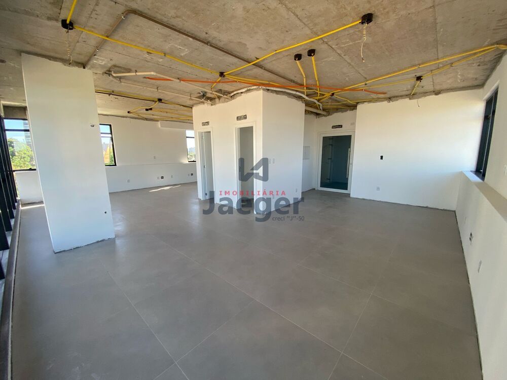 Conjunto Comercial-Sala para alugar com 1 quarto, 100m² - Foto 1
