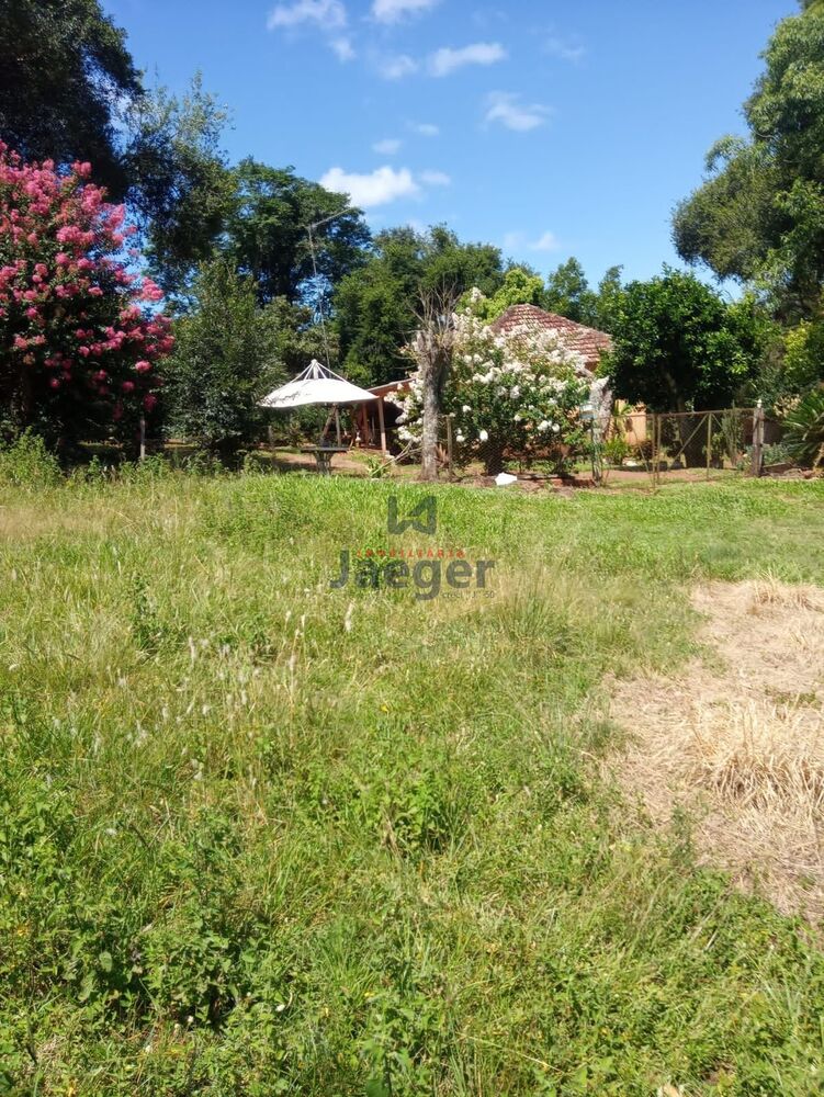 Chácara à venda com 2 quartos, 85000m² - Foto 1