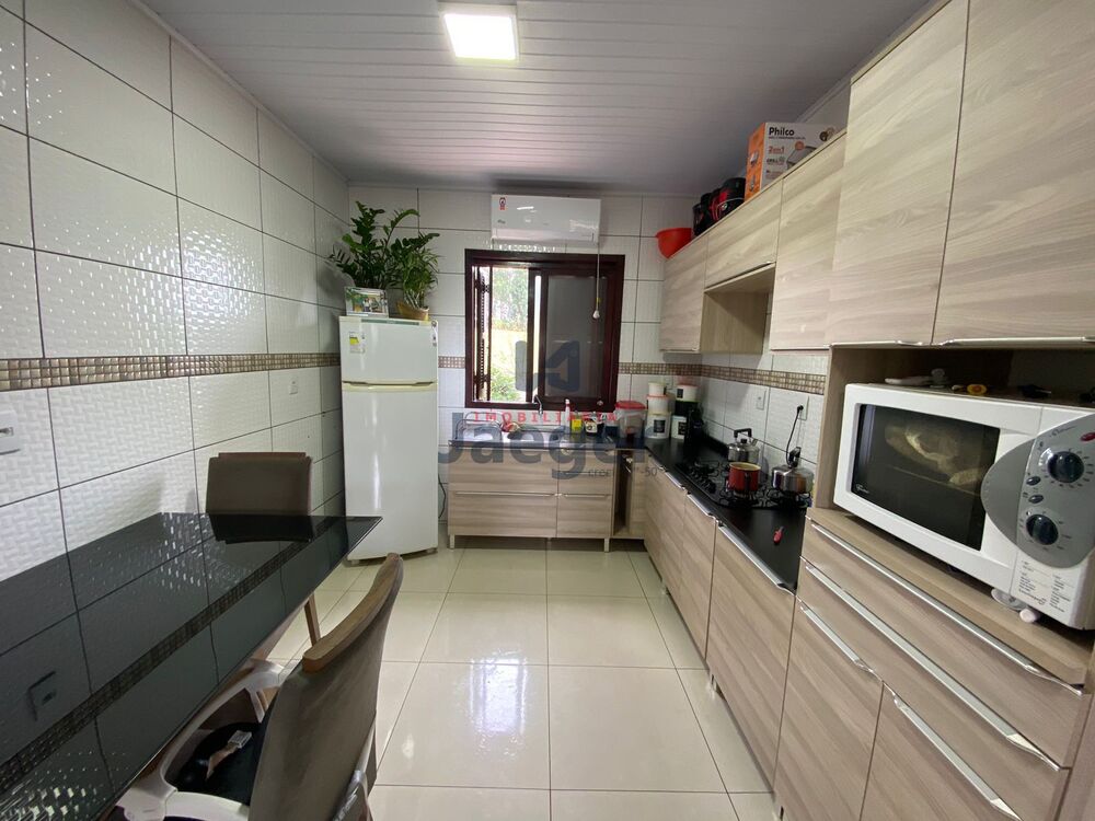 Casa à venda com 2 quartos, 54m² - Foto 13