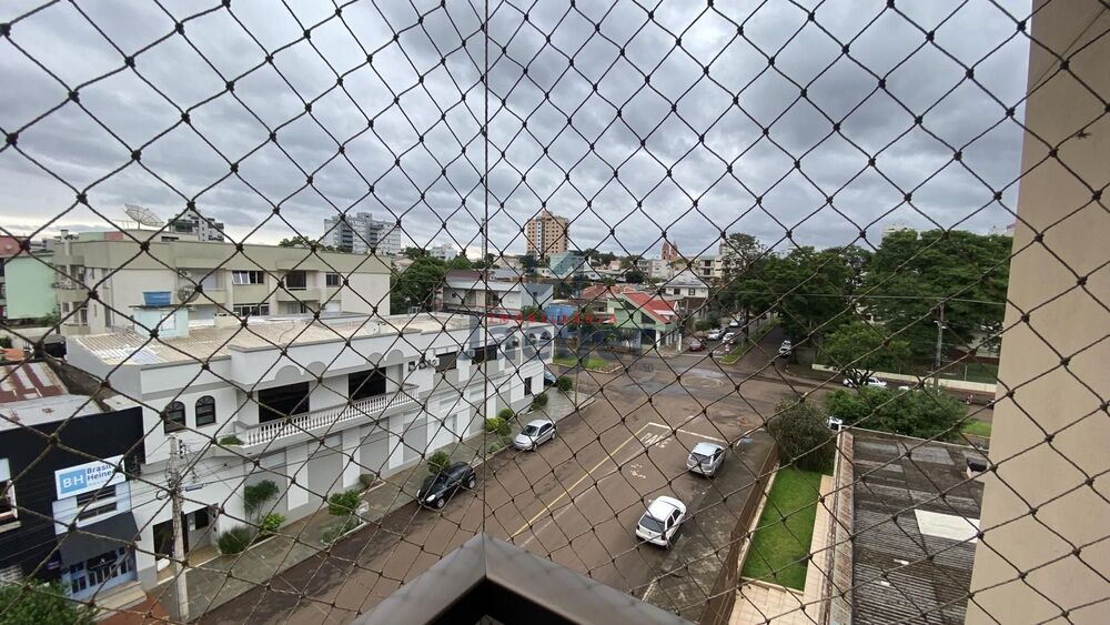 Apartamento, 3 quartos, 226 m² - Foto 2