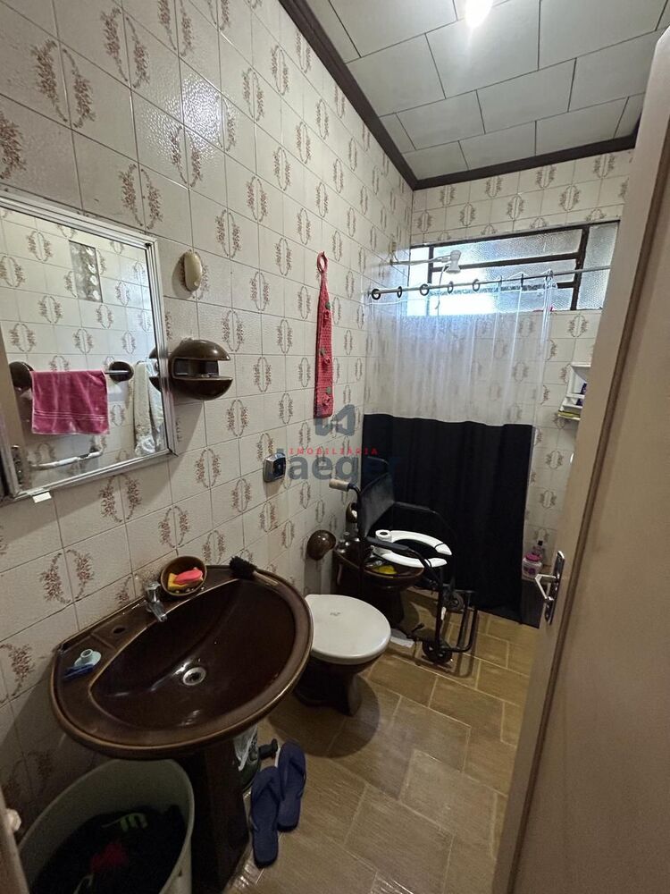 Casa, 3 quartos, 250 m² - Foto 2