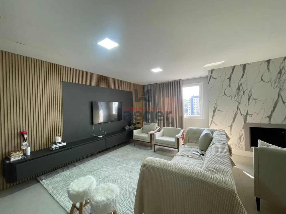 Apartamento, 3 quartos, 267 m² - Foto 1