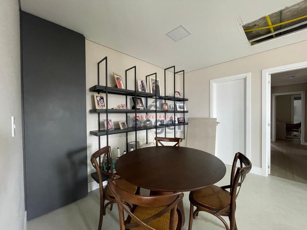 Apartamento, 3 quartos, 267 m² - Foto 1