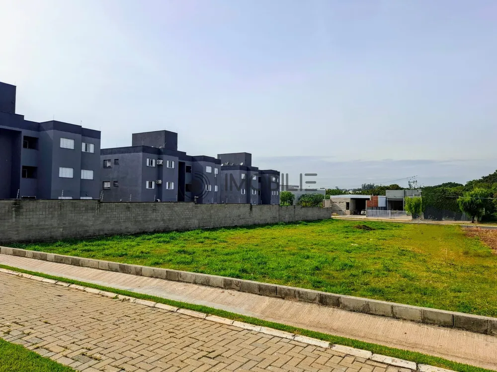 Loteamento e Condomínio, 1673 m² - Foto 2