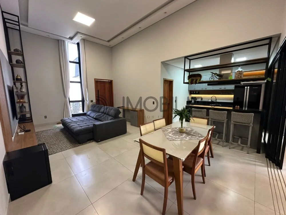 Casa, 3 quartos, 187 m² - Foto 1