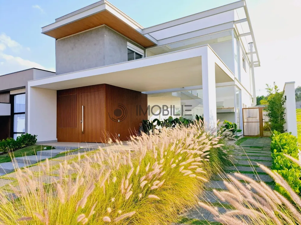 Casa, 3 quartos, 278 m² - Foto 1