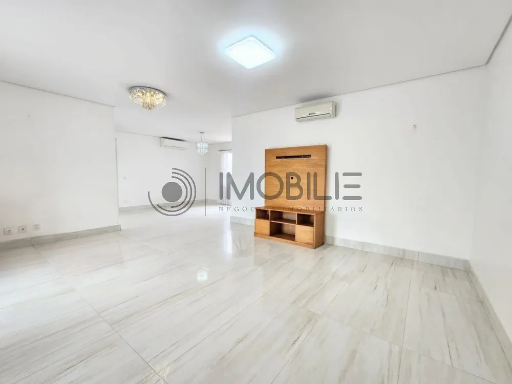 Apartamento, 3 quartos, 184 m² - Foto 2