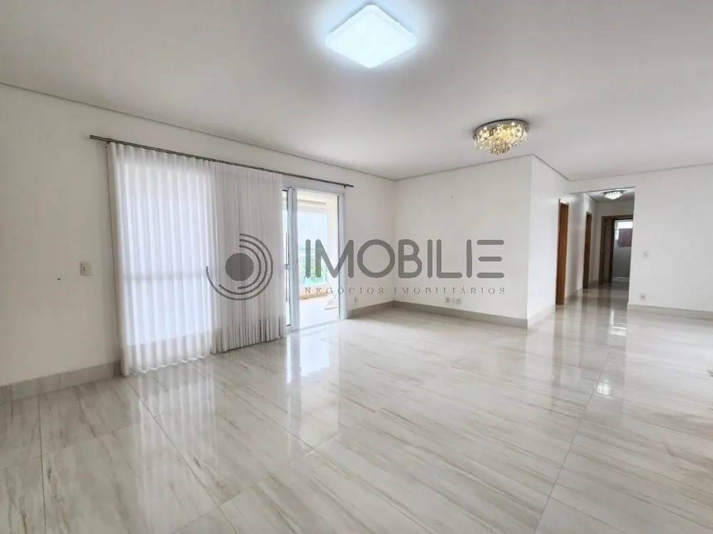 Apartamento, 3 quartos, 184 m² - Foto 1