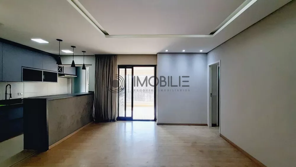 Apartamento à venda com 3 quartos, 104m² - Foto 2