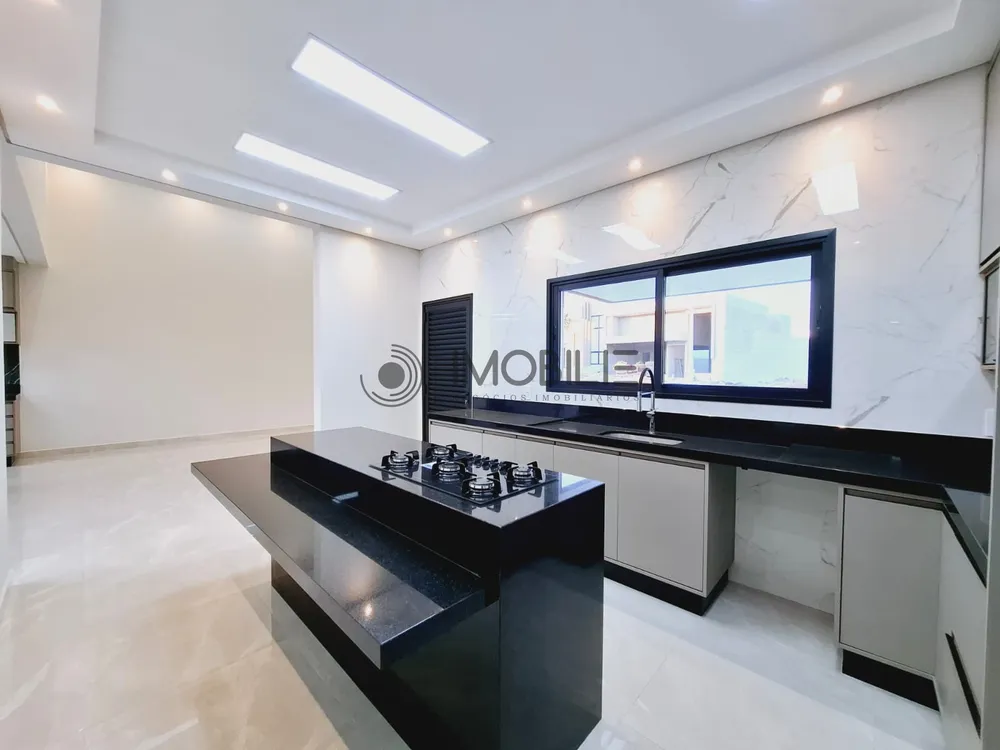 Casa, 3 quartos, 205 m² - Foto 2