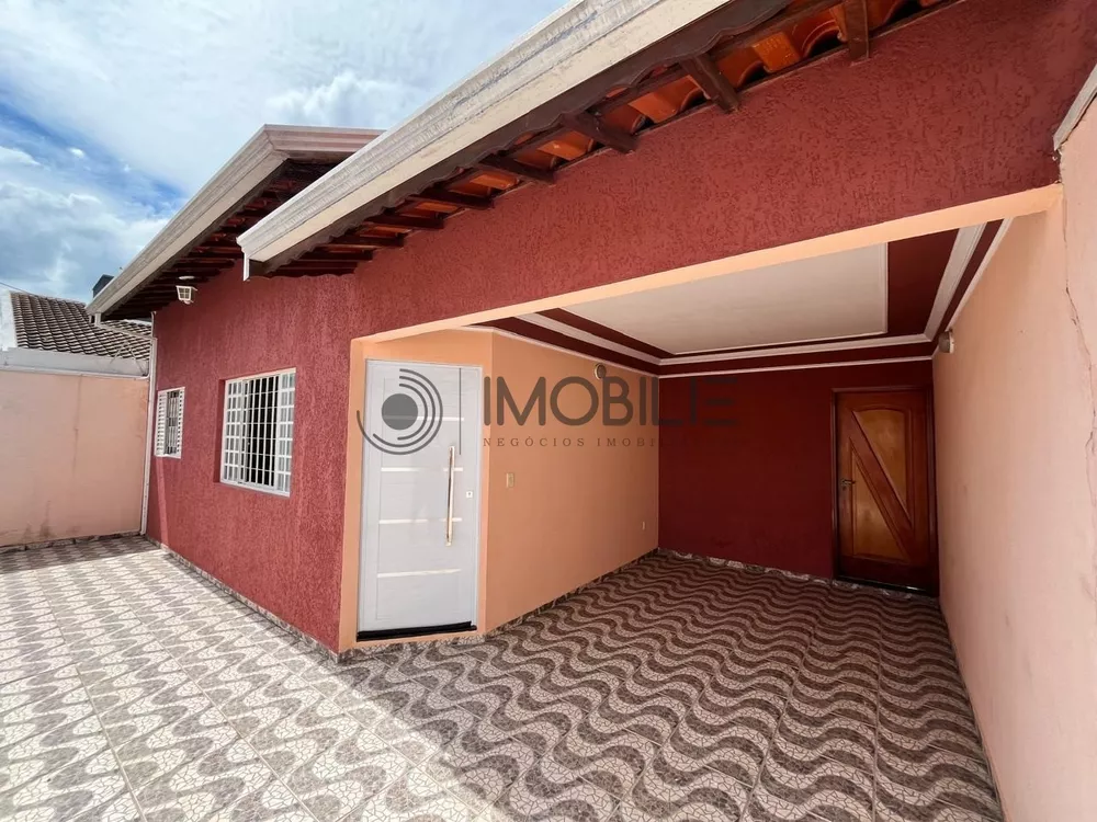 Casa à venda com 3 quartos, 150m² - Foto 1