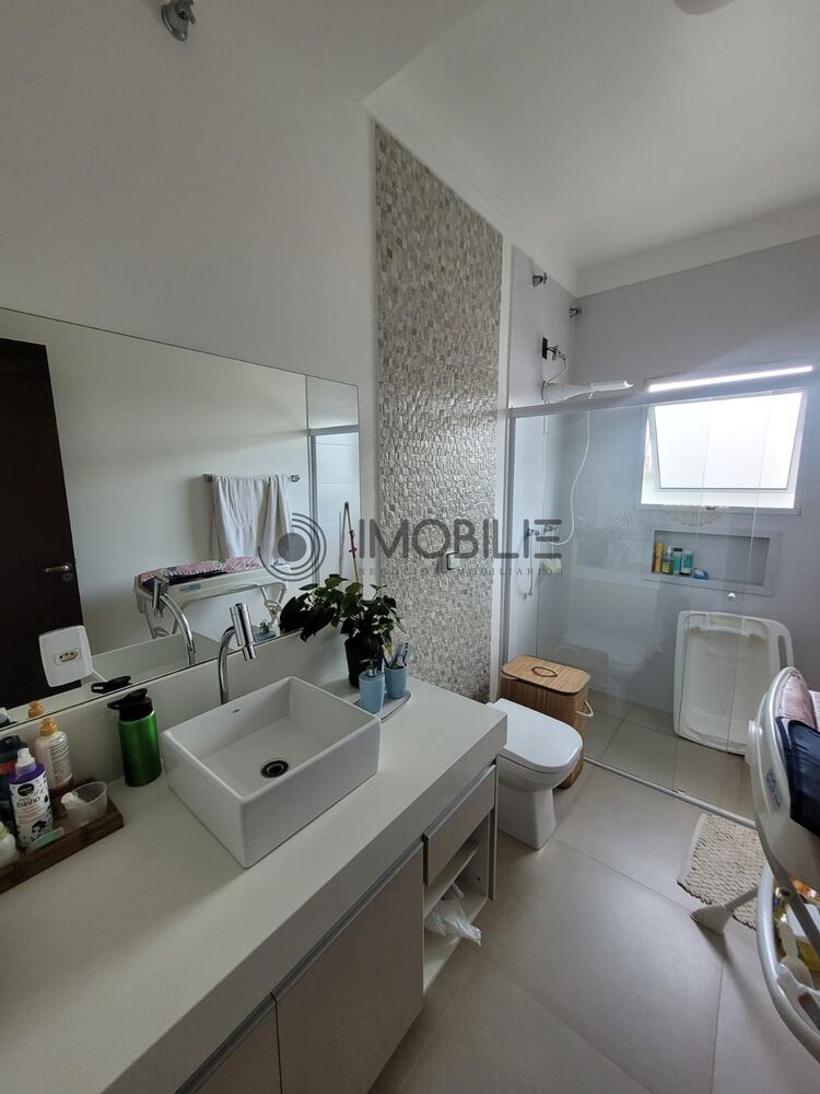 Casa, 3 quartos, 205 m² - Foto 8