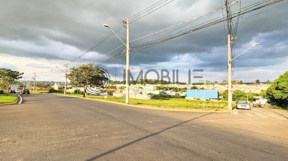 Loteamento e Condomínio, 1215 m² - Foto 1