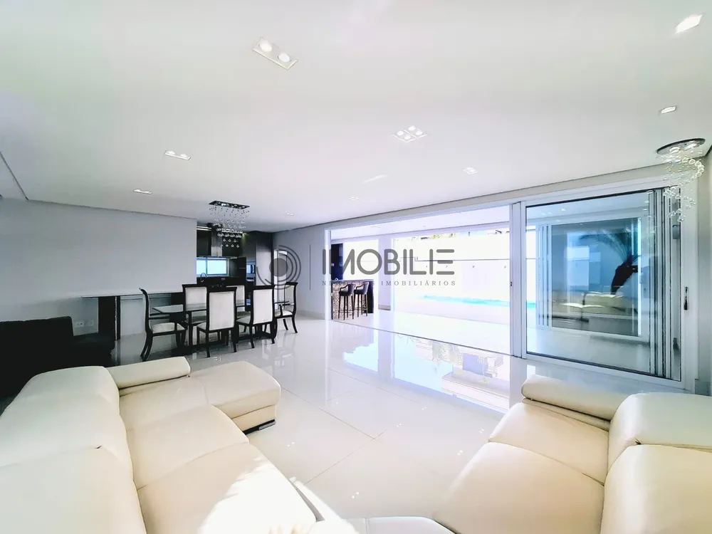 Casa, 4 quartos, 376 m² - Foto 1