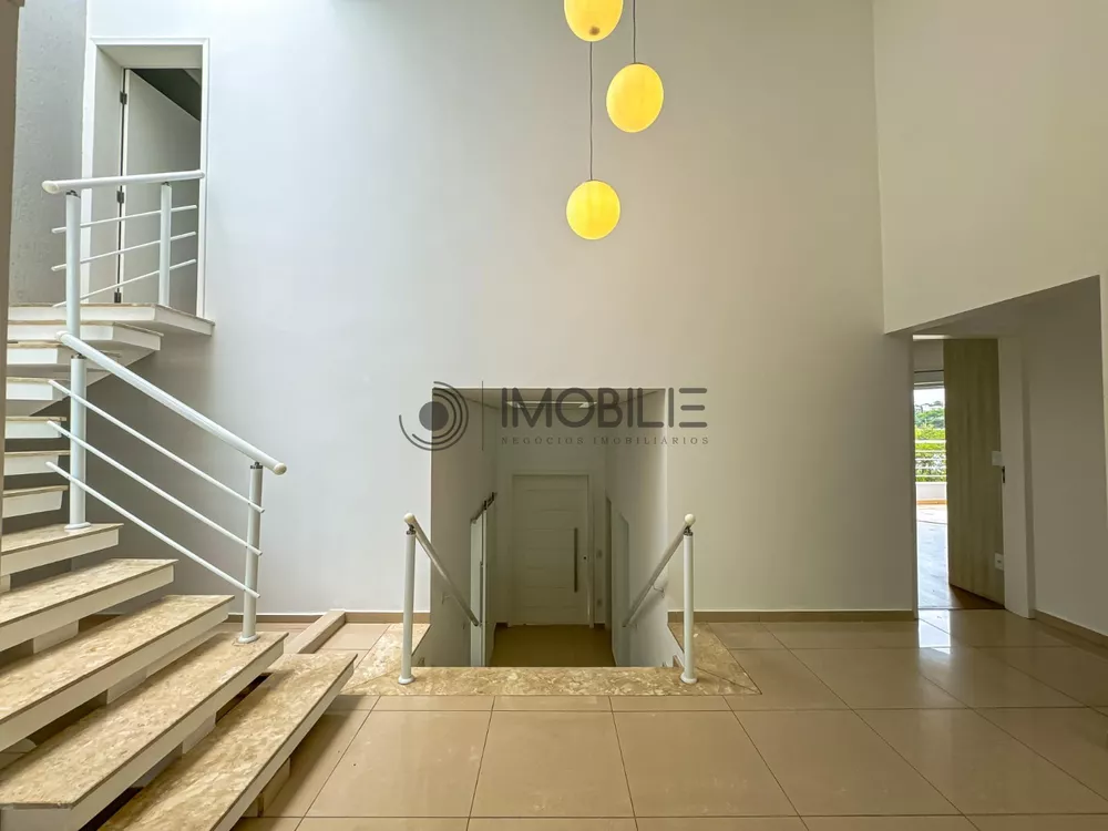 Casa à venda com 3 quartos, 208m² - Foto 4