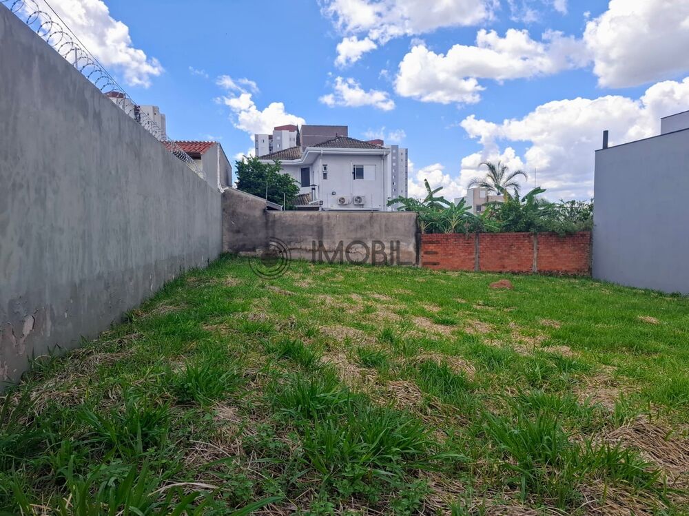 Loteamento e Condomínio, 483 m² - Foto 1