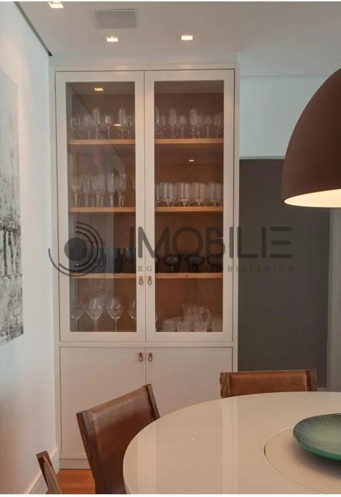 Apartamento à venda com 3 quartos, 287m² - Foto 9