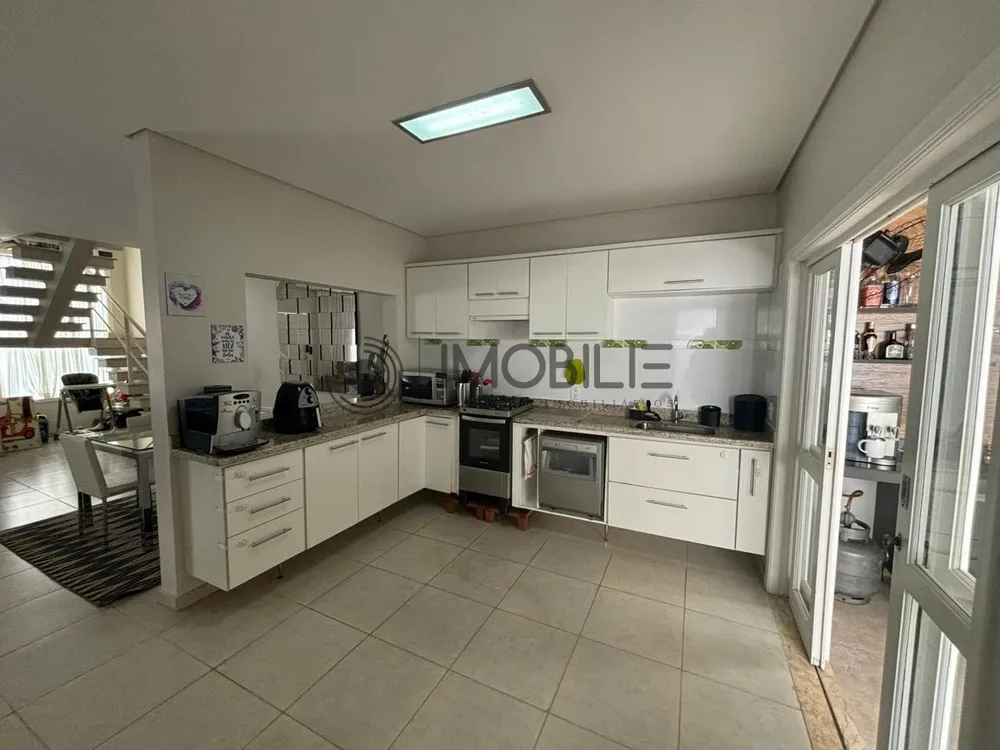 Casa, 3 quartos, 160 m² - Foto 4
