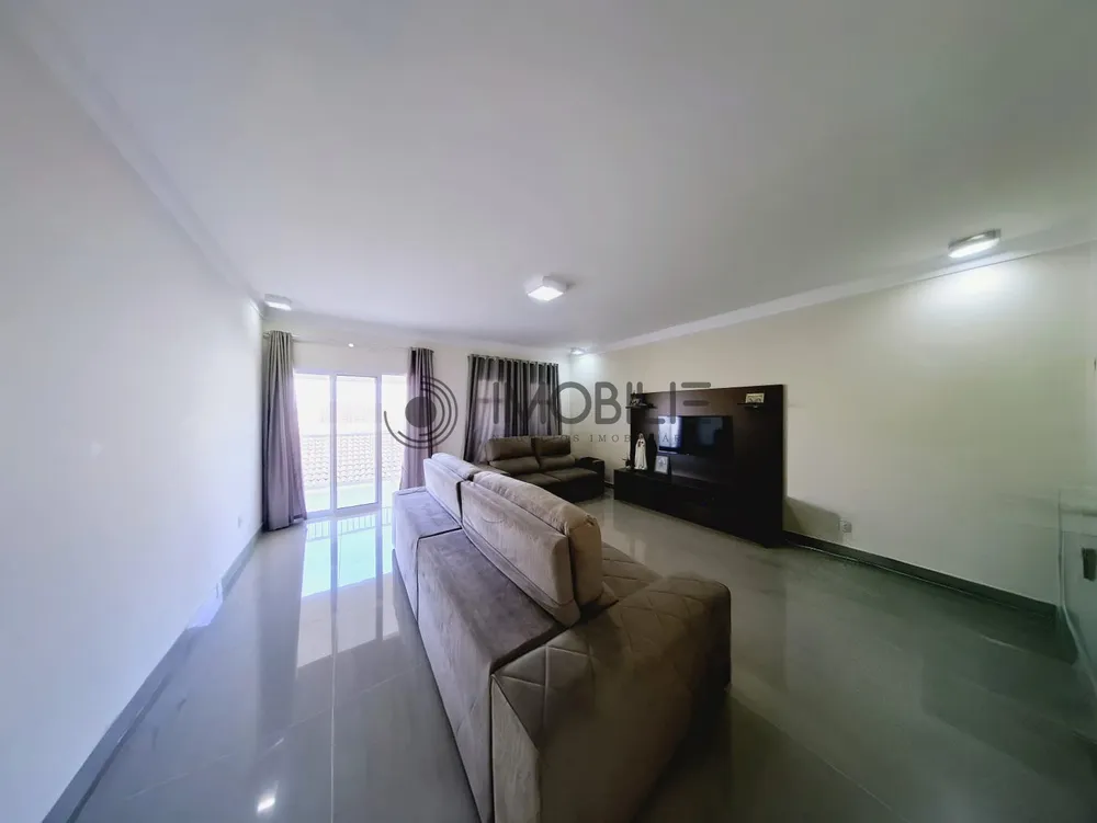 Casa, 4 quartos, 240 m² - Foto 11