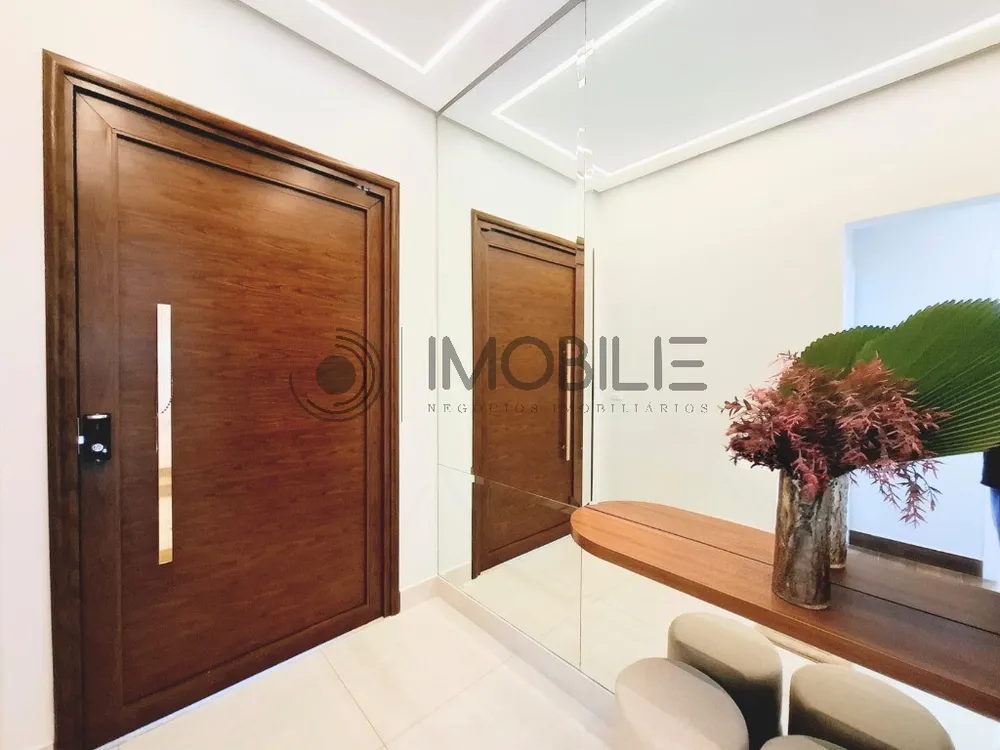 Casa, 3 quartos, 233 m² - Foto 2