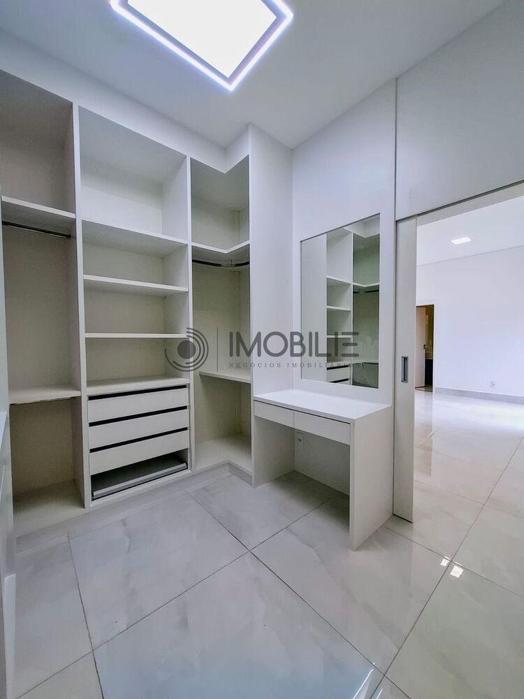 Casa à venda com 3 quartos, 214m² - Foto 7