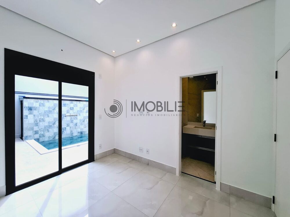 Casa à venda com 3 quartos, 214m² - Foto 5