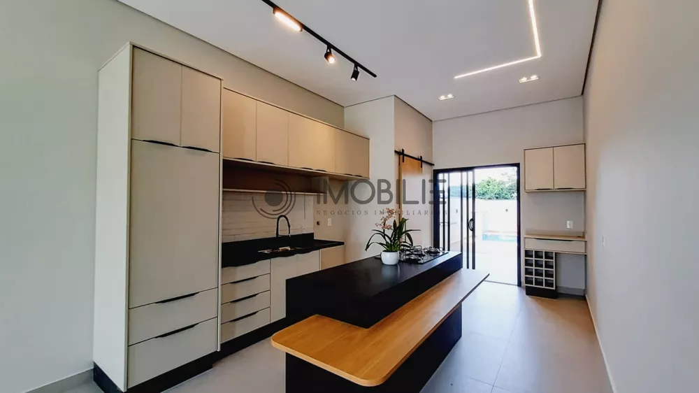 Casa à venda com 3 quartos, 200m² - Foto 5