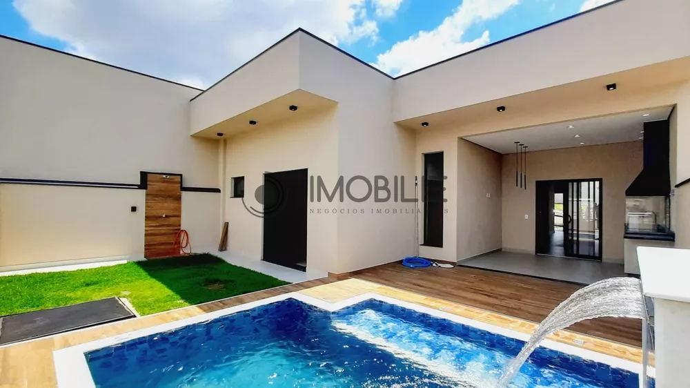 Casa à venda com 3 quartos, 200m² - Foto 1