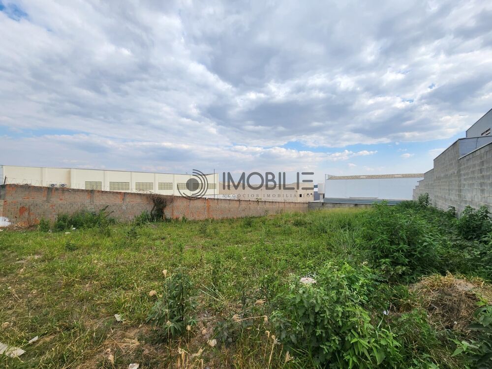 Loteamento e Condomínio, 1315 m² - Foto 1