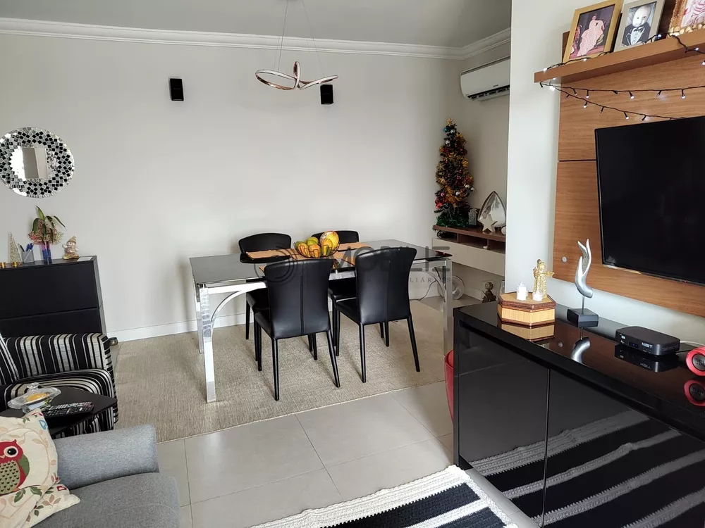 Apartamento à venda com 3 quartos, 81m² - Foto 2