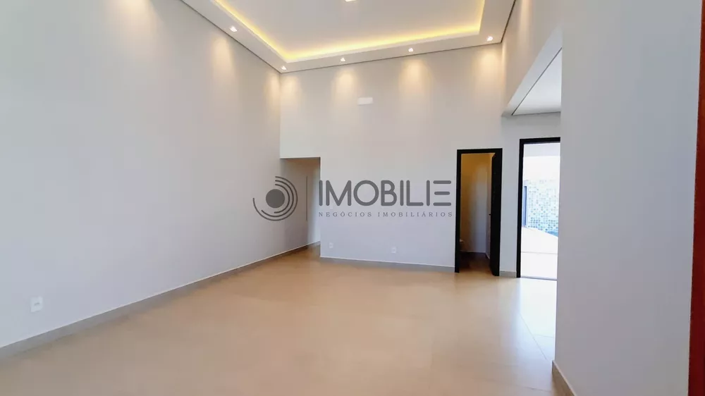 Casa à venda com 3 quartos, 193m² - Foto 3