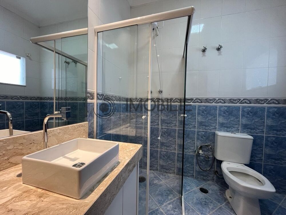 Casa à venda com 3 quartos, 180m² - Foto 4