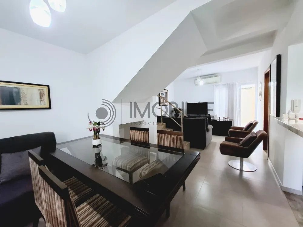Casa, 3 quartos, 128 m² - Foto 1