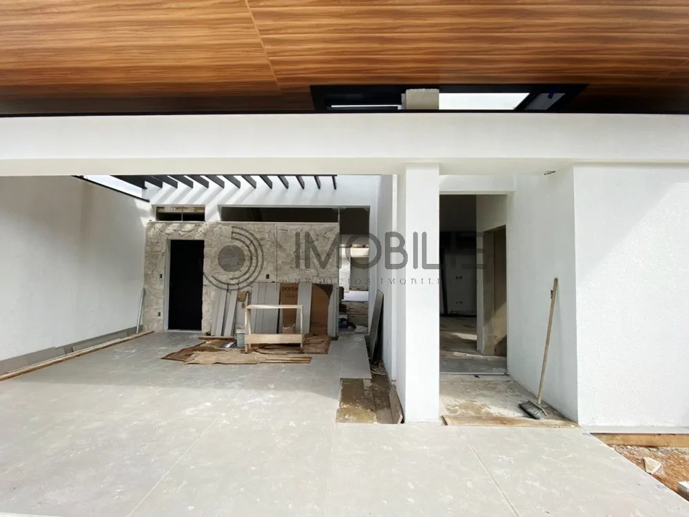 Casa, 4 quartos, 235 m² - Foto 2