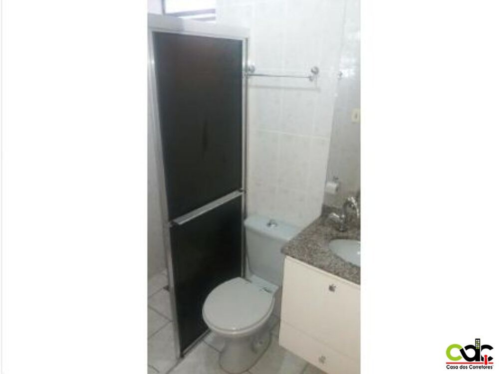 Apartamento à venda com 3 quartos, 107m² - Foto 2