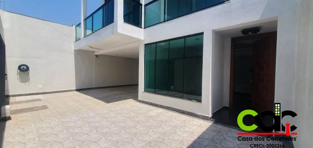 Casa à venda com 4 quartos, 250m² - Foto 4