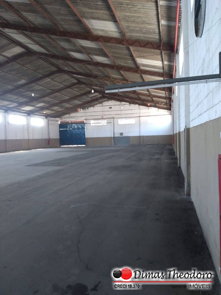 Depósito-Galpão, 1000 m² - Foto 1