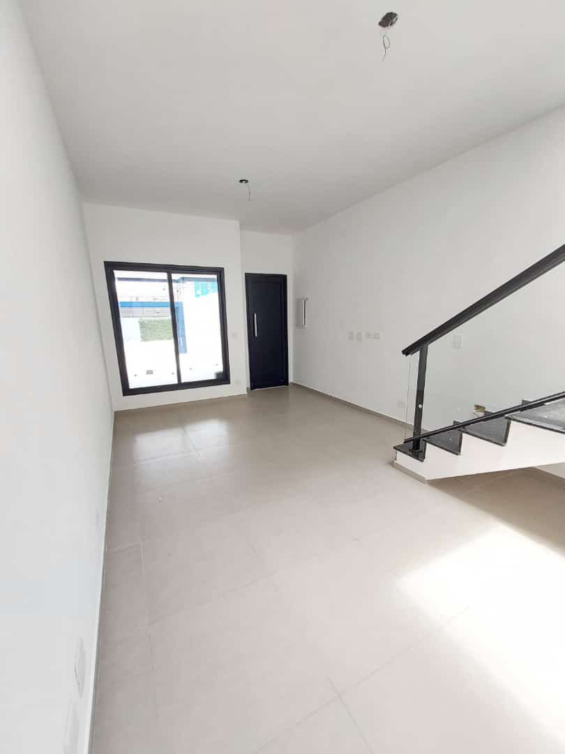 Casa à venda com 3 quartos, 90m² - Foto 9