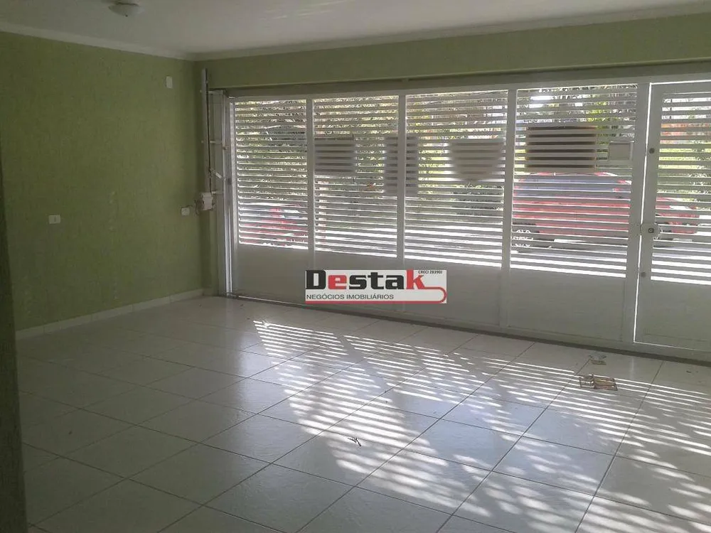 Casa, 3 quartos, 230 m² - Foto 3