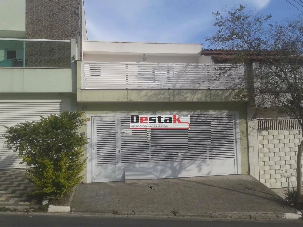 Casa, 3 quartos, 230 m² - Foto 1