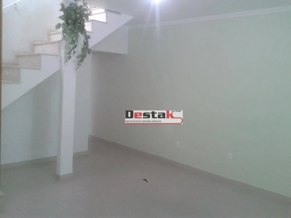 Casa, 3 quartos, 230 m² - Foto 4