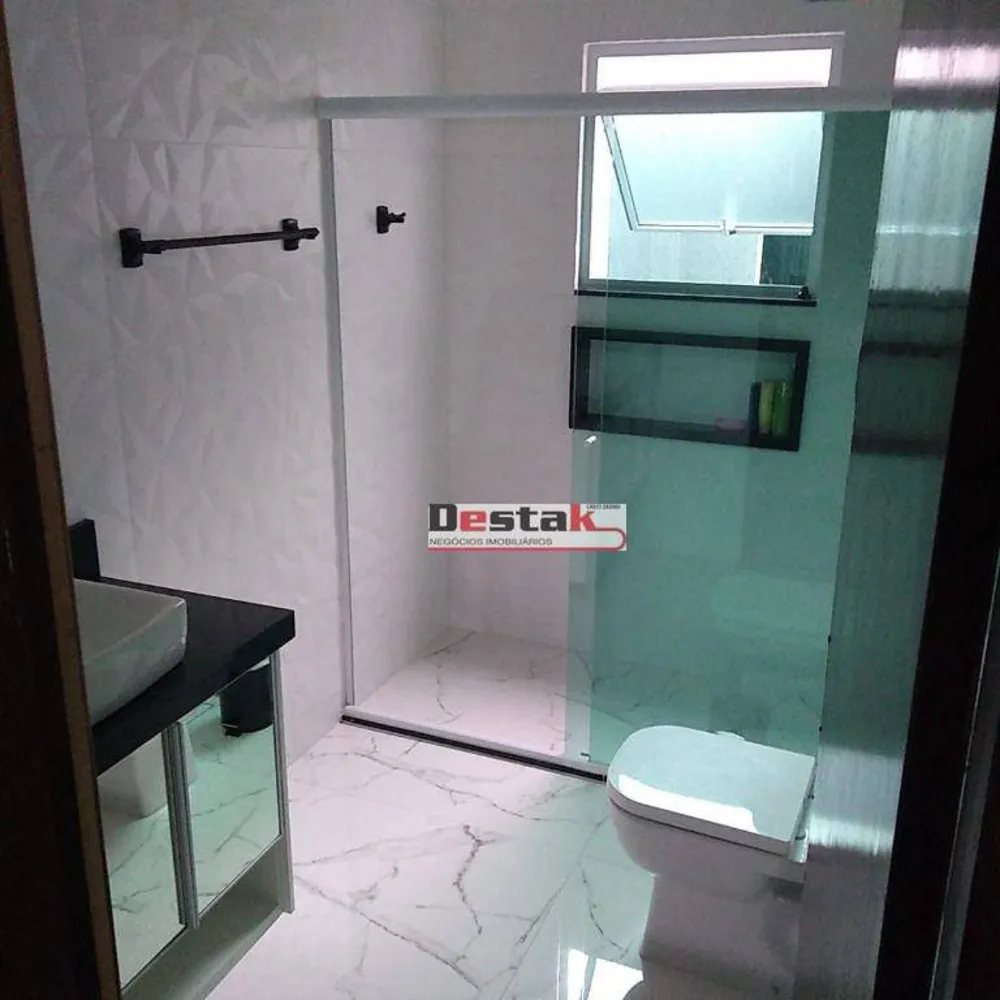 Sobrado, 4 quartos, 215 m² - Foto 2